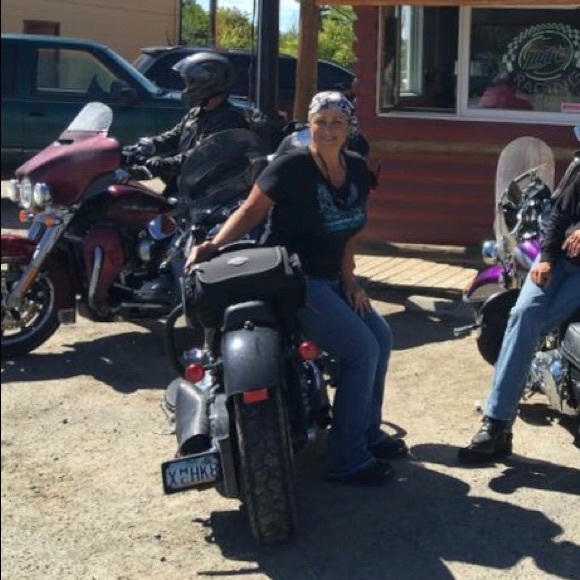 Meet your Posher, Shelly - Picture 3 of 5